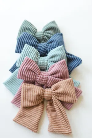 Cozy Ribbed Party Bow