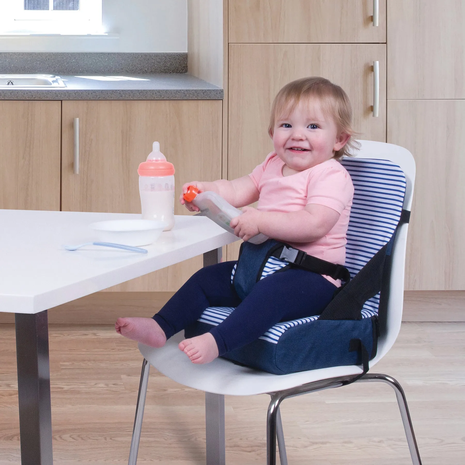 Dreambaby® Grab 'N Go Booster Seat - Navy: Portable Dining Delight