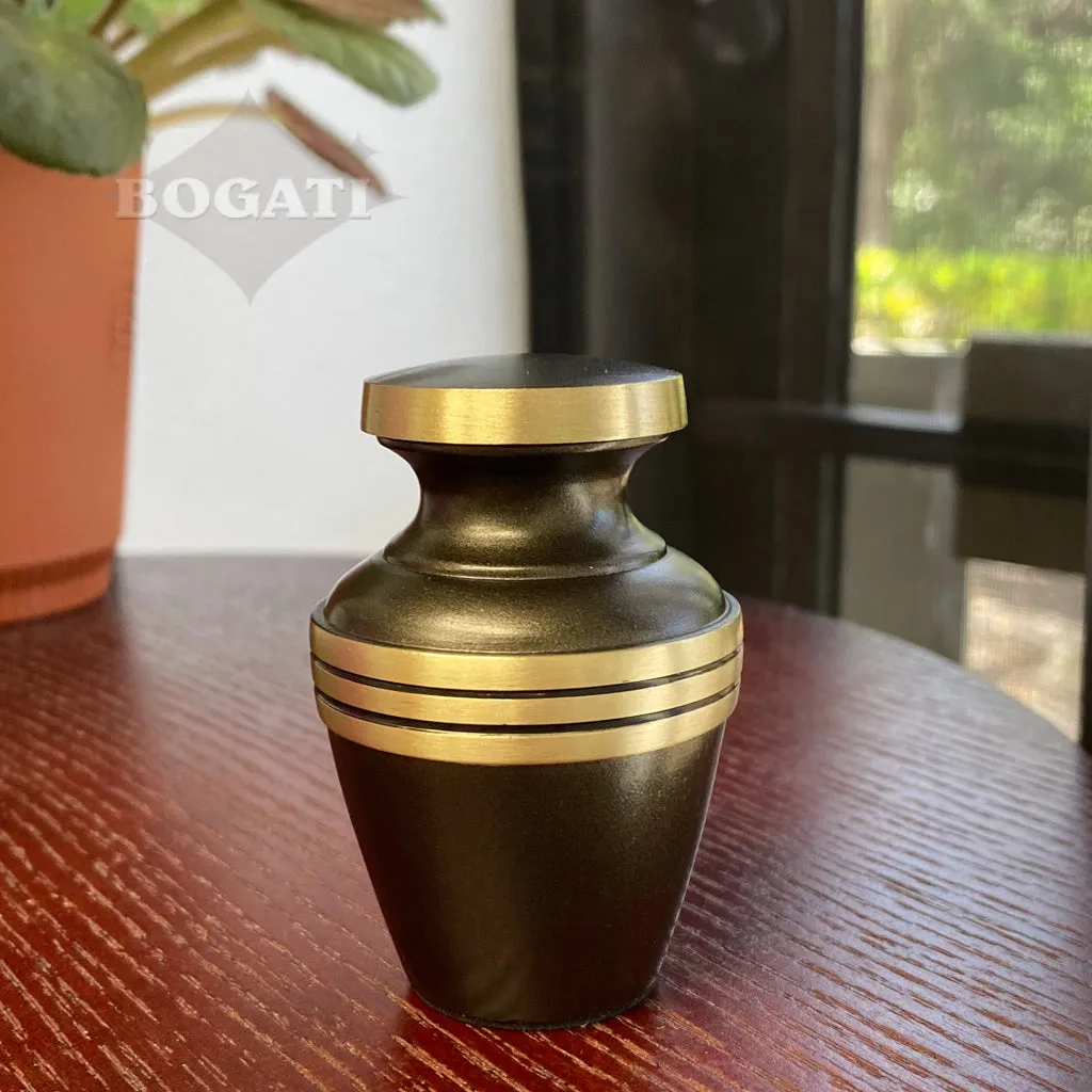 KEEPSAKE - Brass Urn -2000-  Chestnut Brown with Brass Bands - Pack of 10