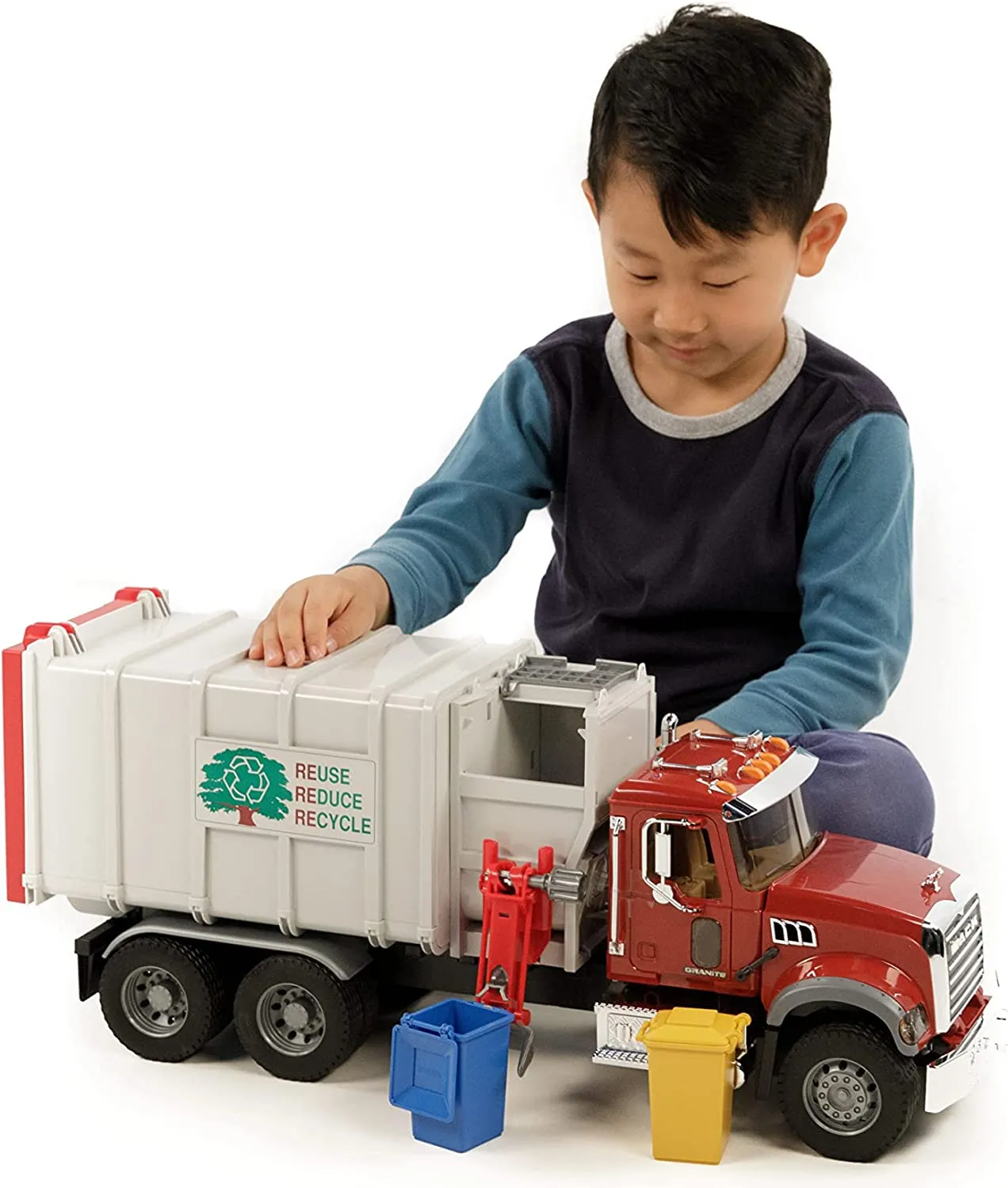 MACK Granite Side Loading Garbage Truck