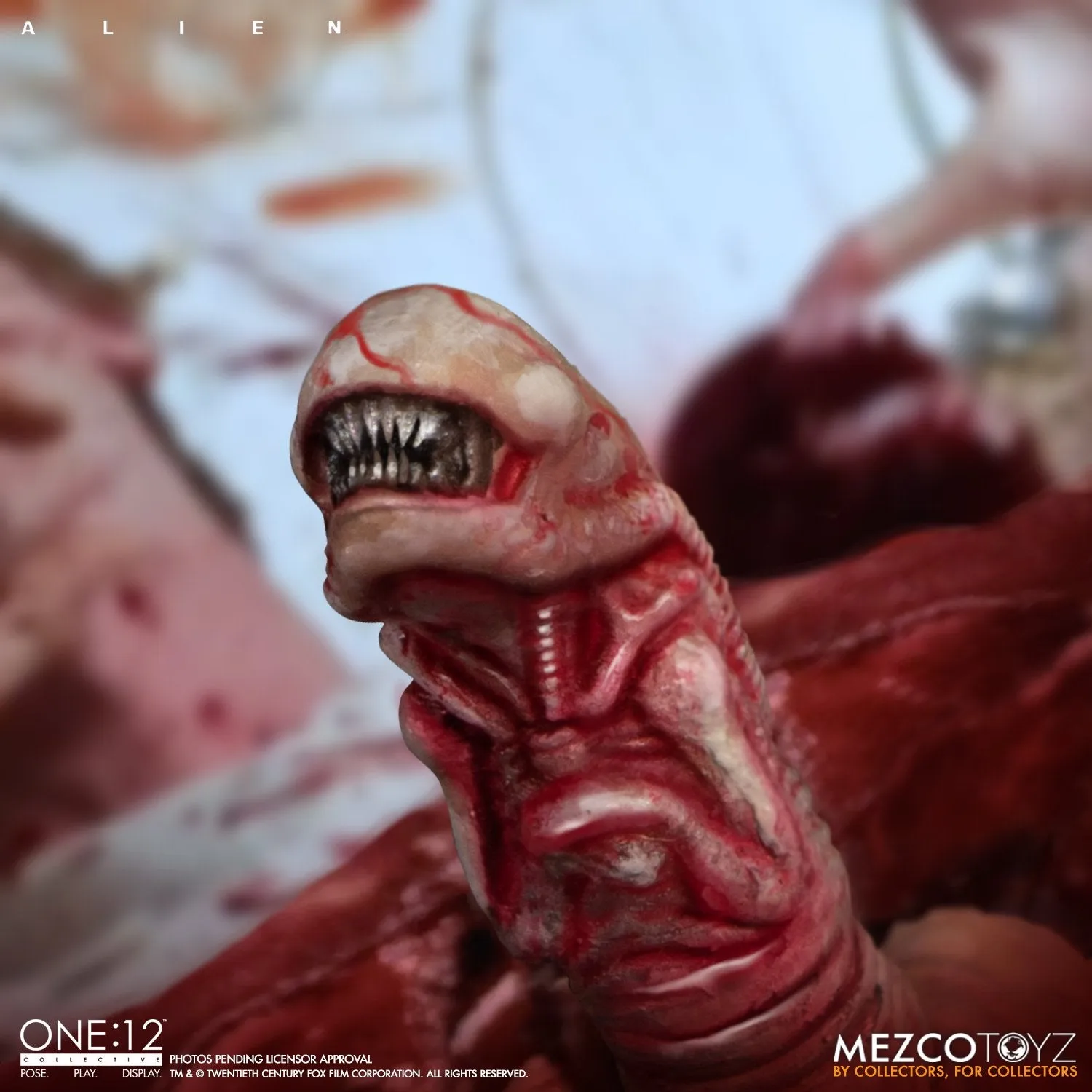 Mezco Toys ONE:12 Collective - Alien