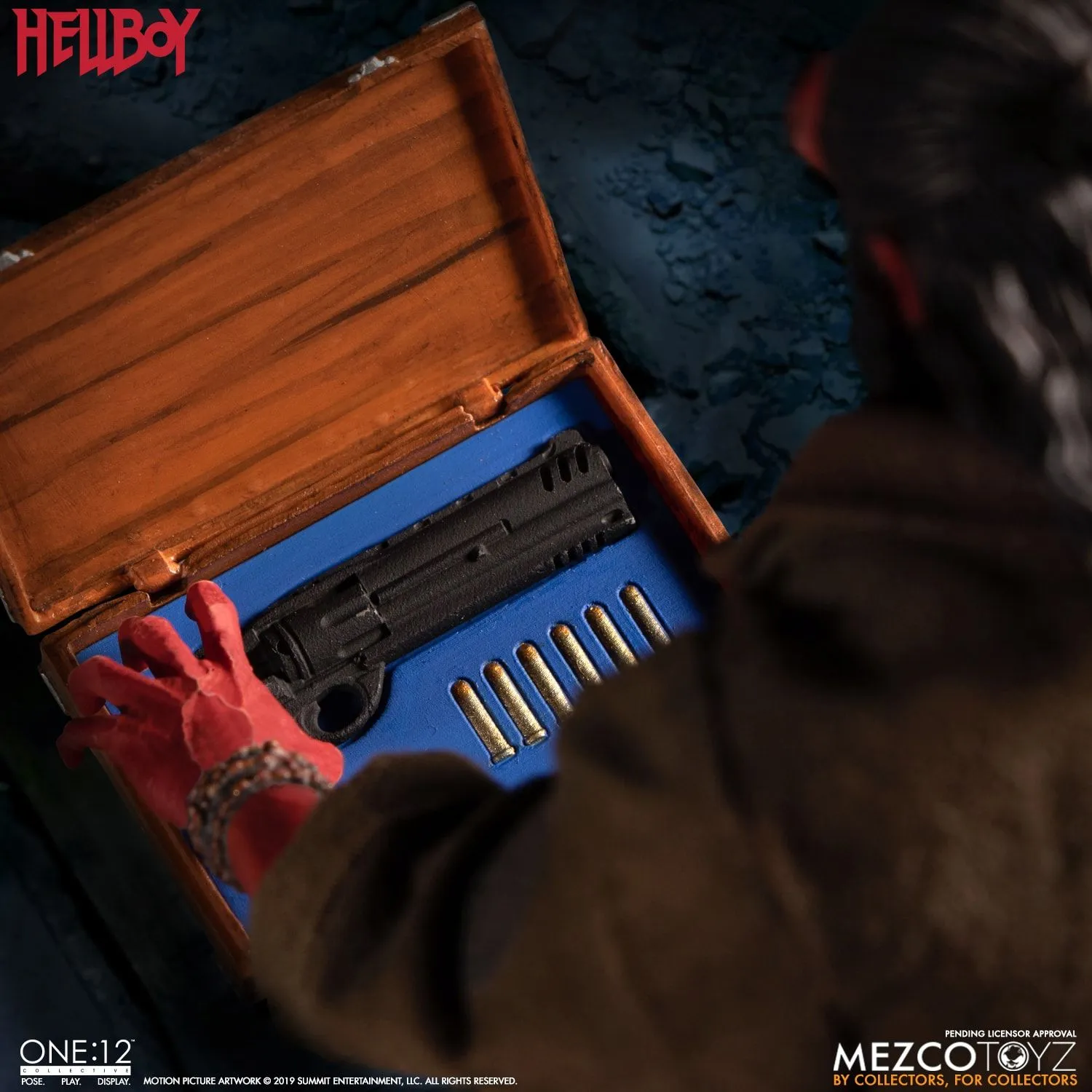 Mezco Toyz One:12 Collective: Hellboy (2019) Action Figure