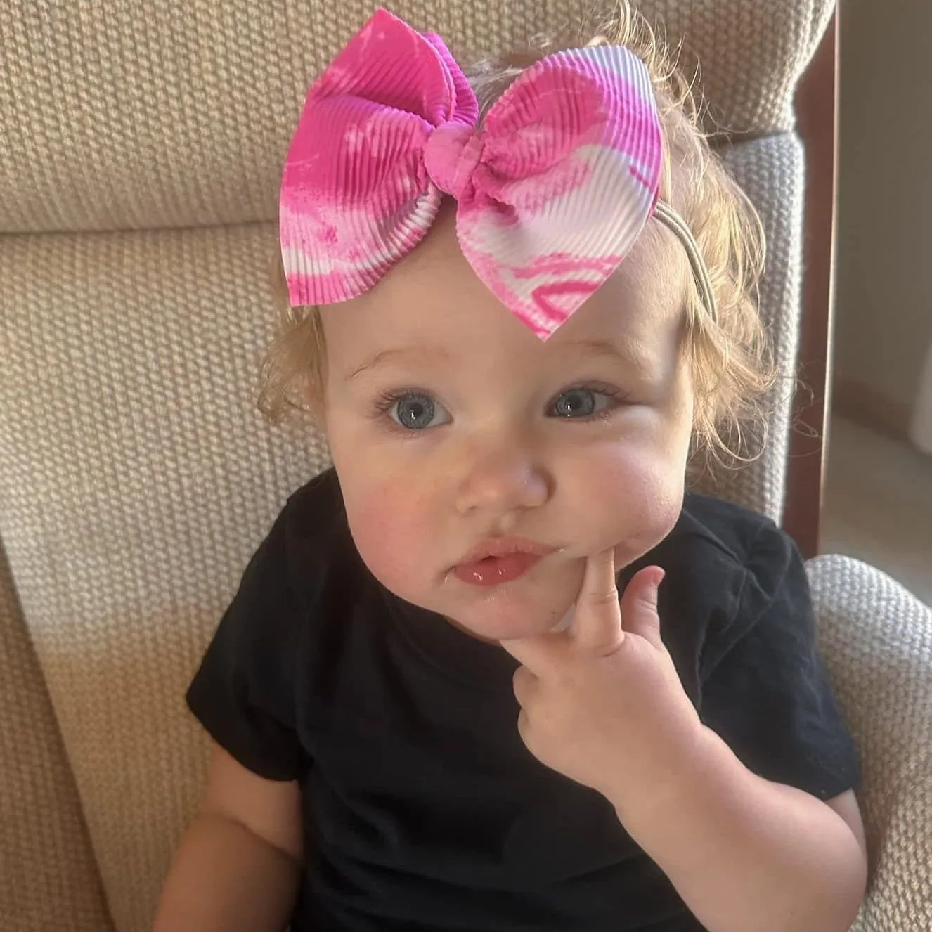 Splash of Pink Bow