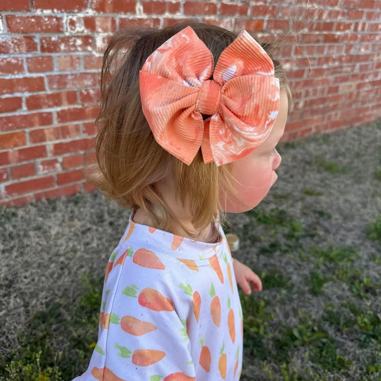 Splash of Tangerine Bow