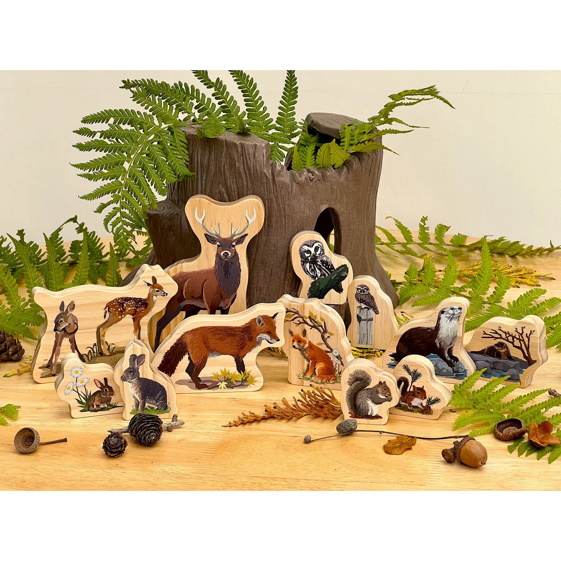 Yellow Door Woodland Animal Families – Enchanting Wooden Playset